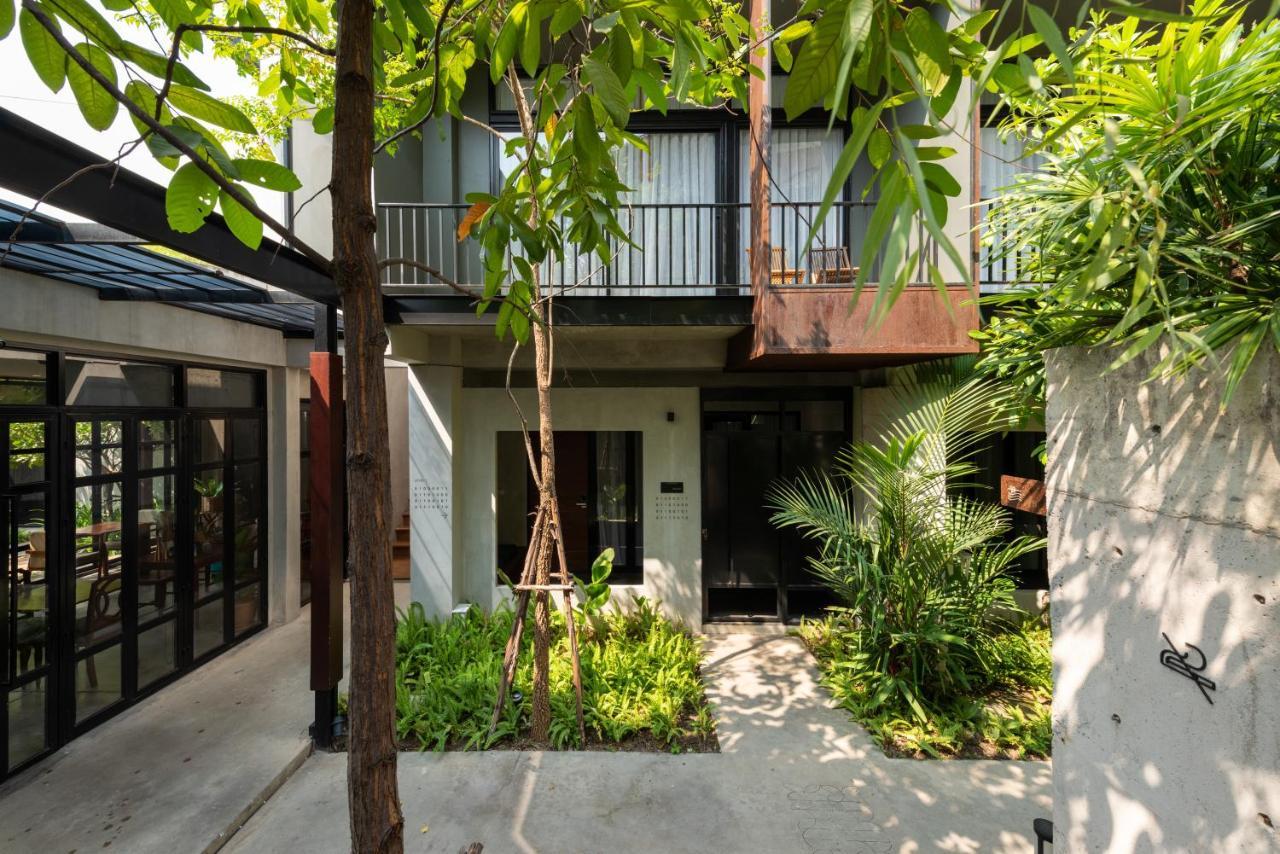Cherlock Hotel Chiang Mai Bagian luar foto