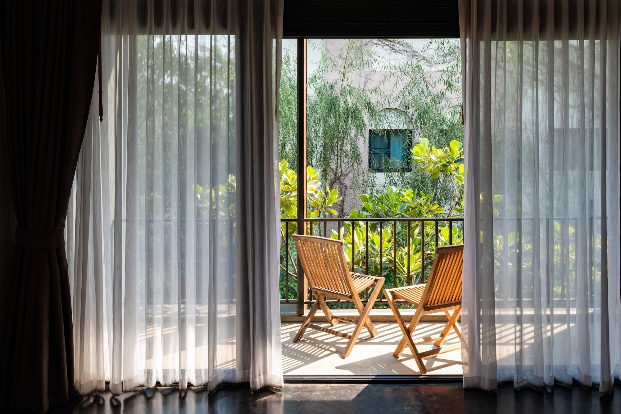 Cherlock Hotel Chiang Mai Bagian luar foto